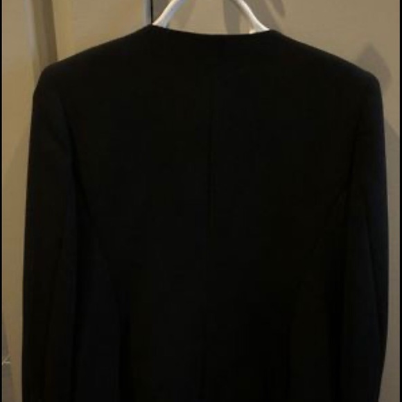 Aritzia Babaton Thanos Blazer - Never Worn - Picture 3 of 7